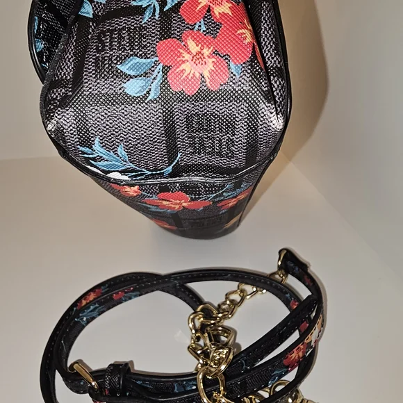 Steve Madden Floral Black Crossbody Bag - Picture 5 of 6